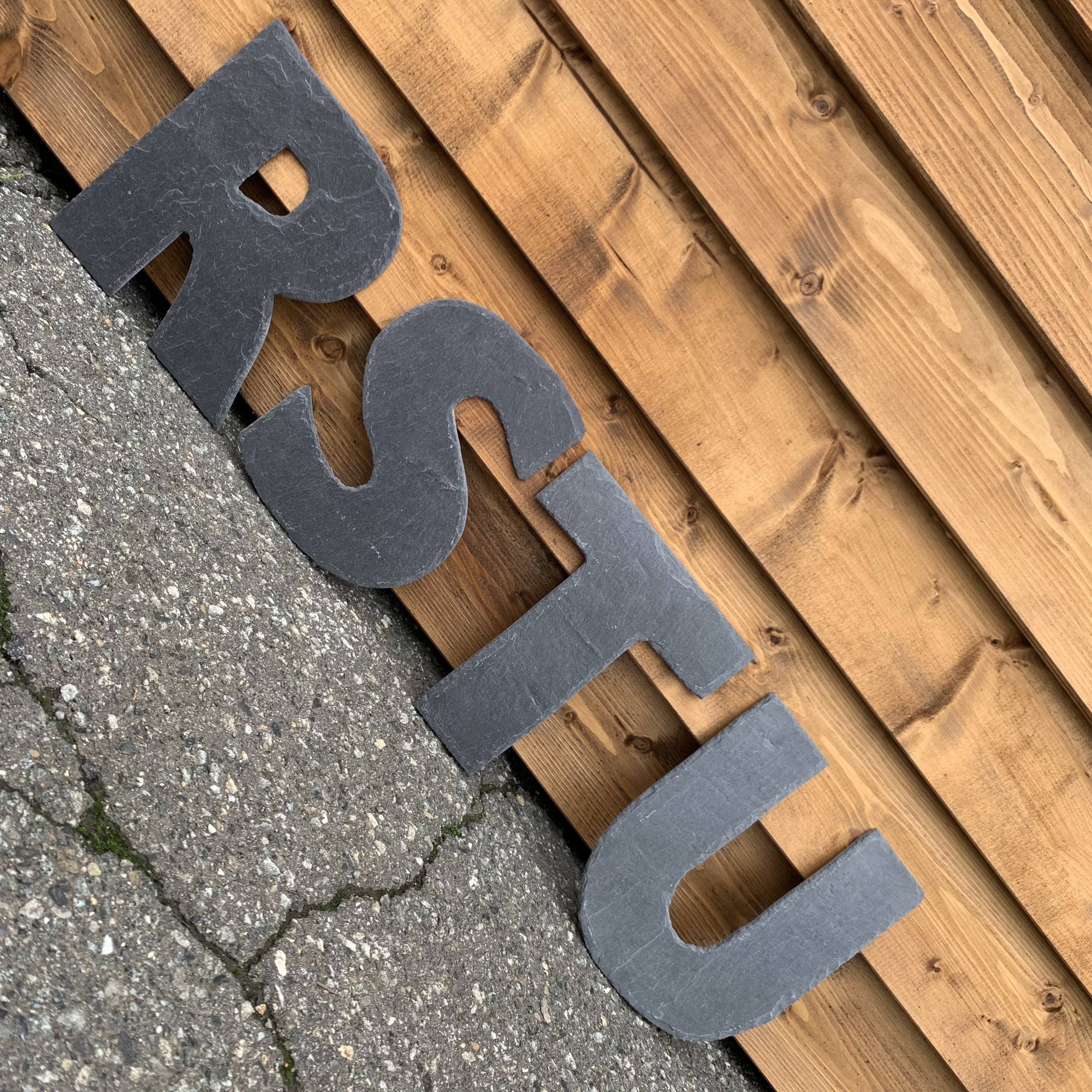 Buchstaben ABC aus Schiefer handgefertigt, Haustür Dekoidee modern
